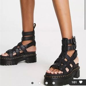 Dr. Martens Ricki Gladiator sandals s 8